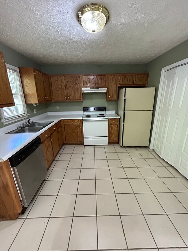 Photo - 2692 Callier Springs Rd SE Unit 2692 Callier Springs Apt. A