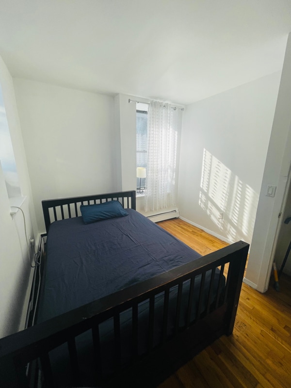 Photo - 1264 Sheridan Ave