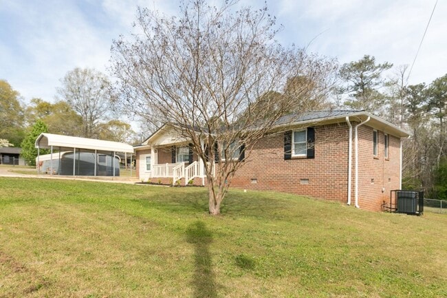 Photo - 3305 Todd St
