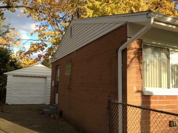 Photo - 741 Dorset Ave