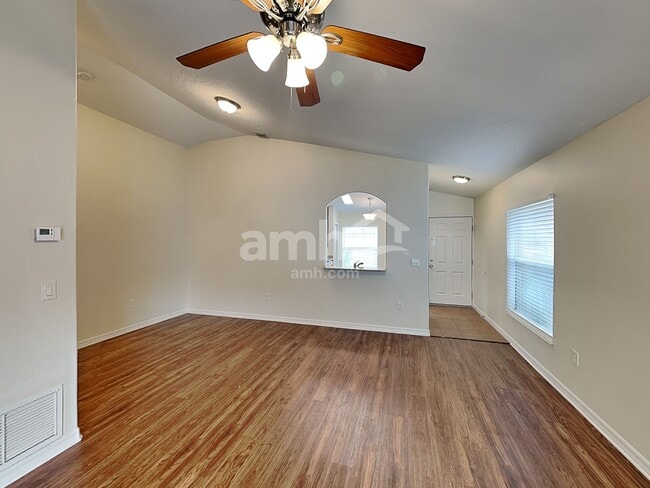 Photo - 33437 Irongate Dr