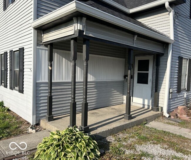 Photo - 718 S Lebanon St