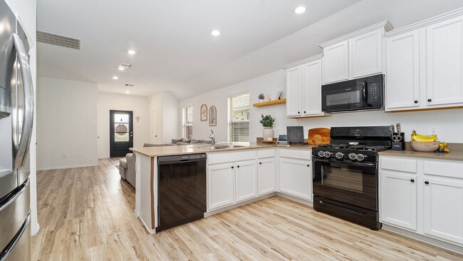 Photo - 18519 Summit Ranch Dr