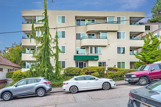 Photo - 6th Ave Apartments