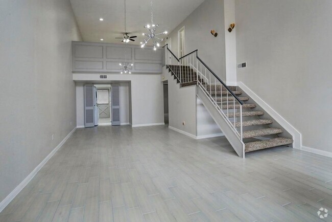 Building Photo - 12633 Memorial Dr Unit 228 Rental