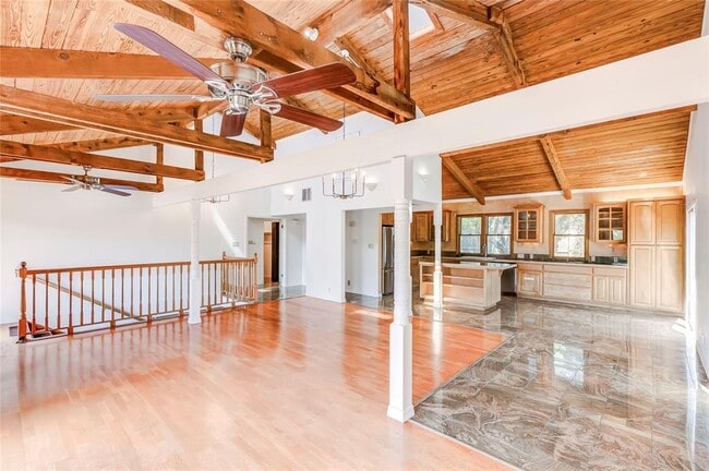Photo - 208 Westhaven Dr