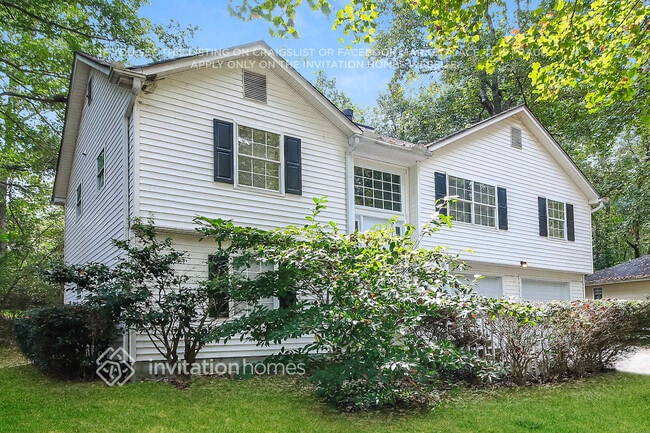 Photo - 4400 Milton Trail SW