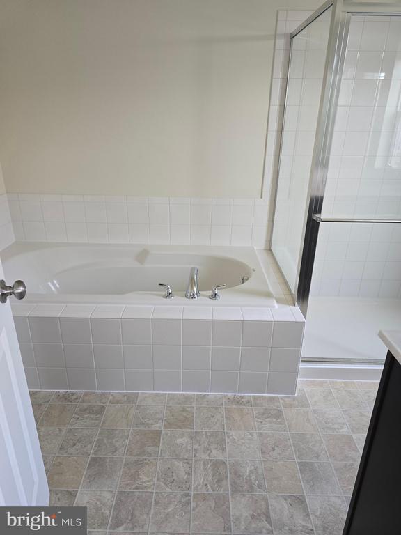 Photo - 243 Crofton Ct