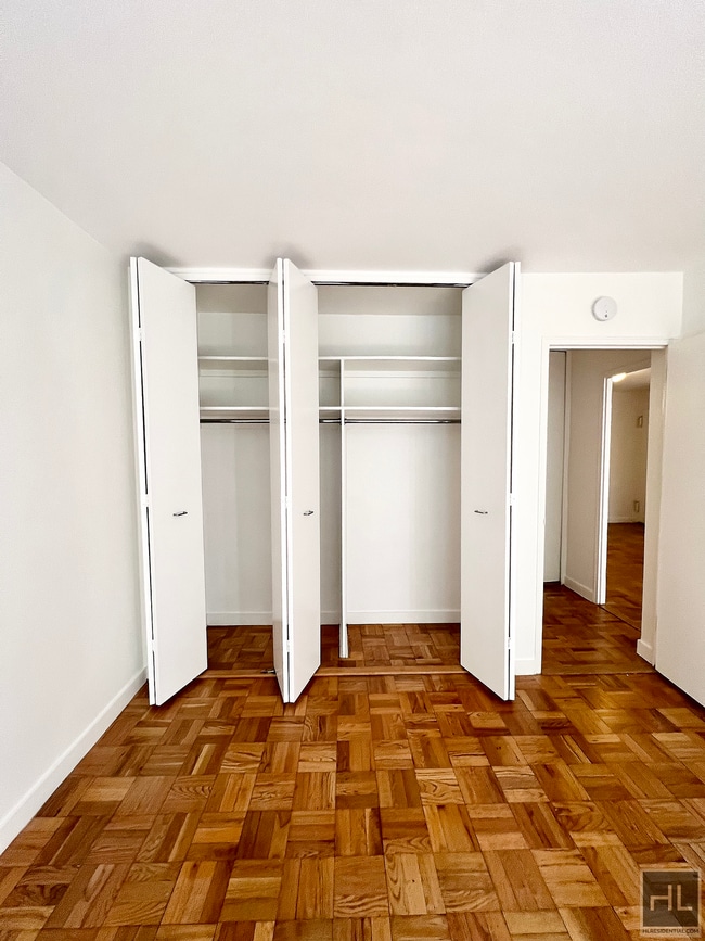 Photo - EAST 49 STREET Unit 6R