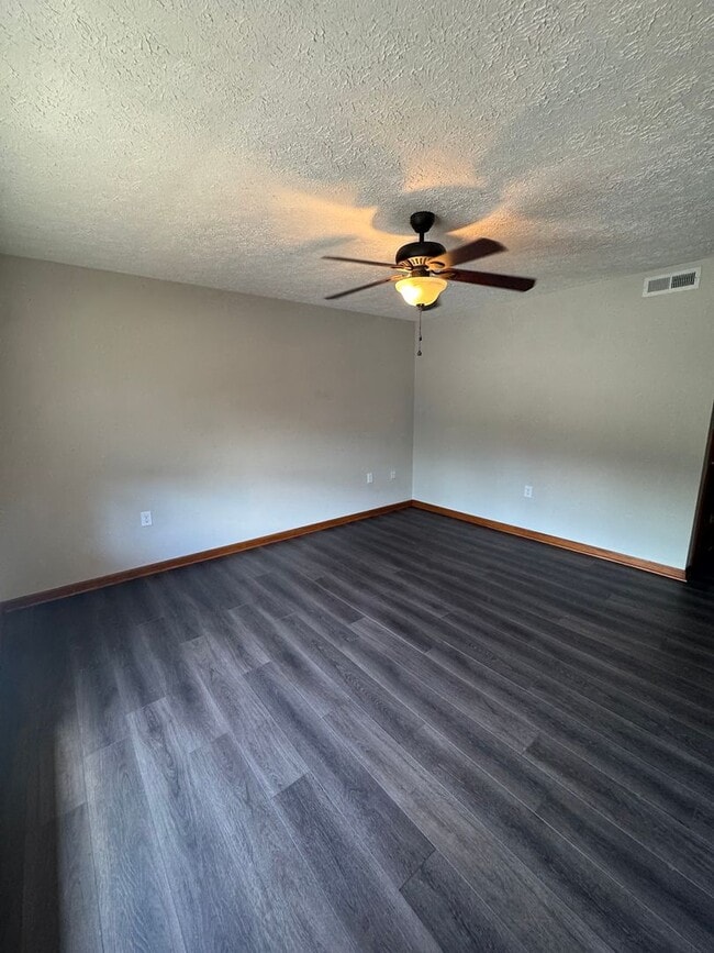 Photo - 4774 Mayfield Dr Unit 4774 Mayfield Dr #3