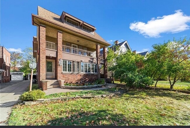 Building Photo - 14724 Clifton Blvd