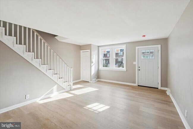 Photo - 6340 Cardiff St