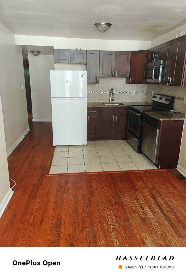 Building Photo - 1506 N Willington St Unit A Rental