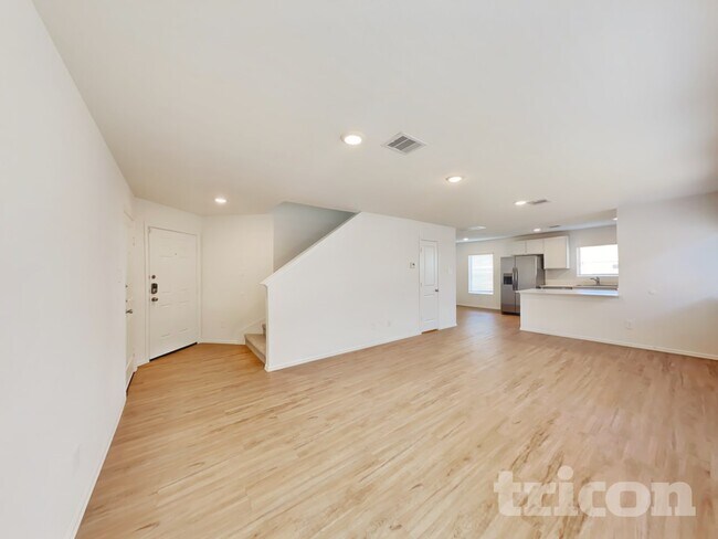 Photo - 3023 Twisted Myrtle Dr