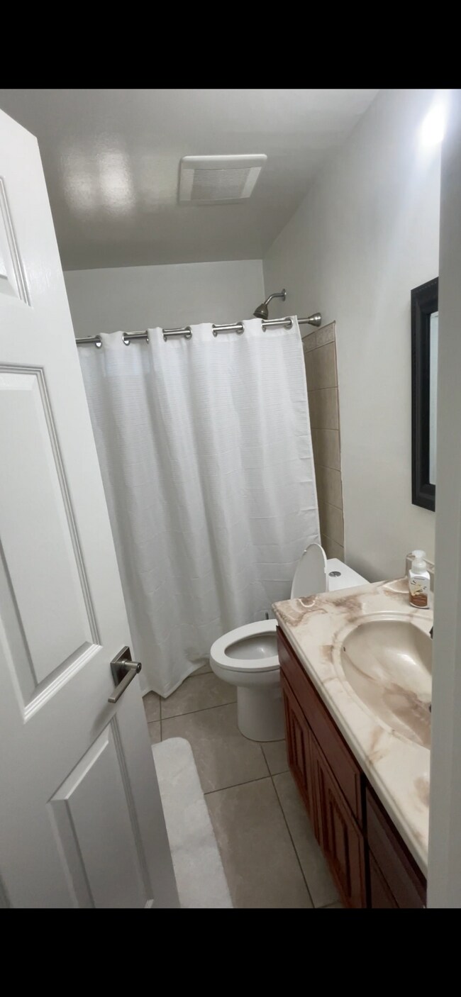 Photo - 400 Sunset Dr