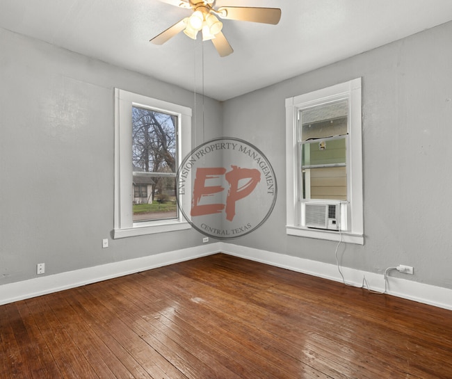 Photo - 423 Sherman St