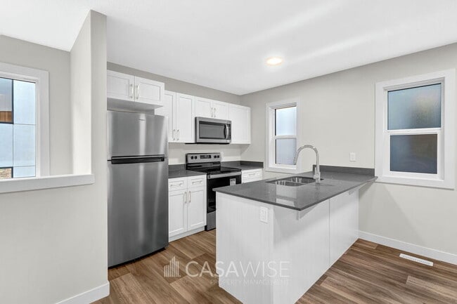 Building Photo - 8075 Cedric Mah Rd