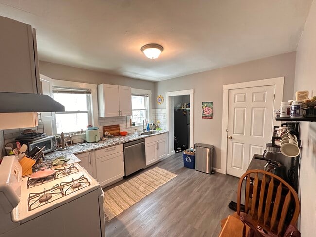 Photo - 78 Fellsway W Unit R1