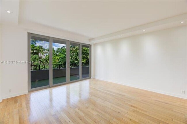 Photo - 151 Crandon Blvd Unit 151 Crandon Blvd  336