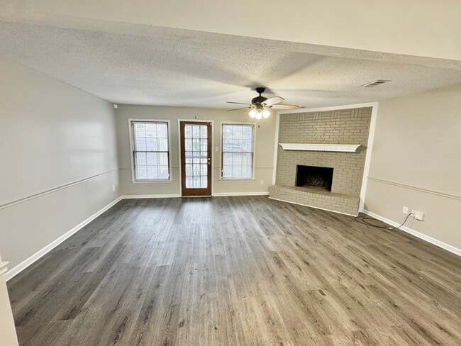 Photo - 6338 Kirby Downs Dr