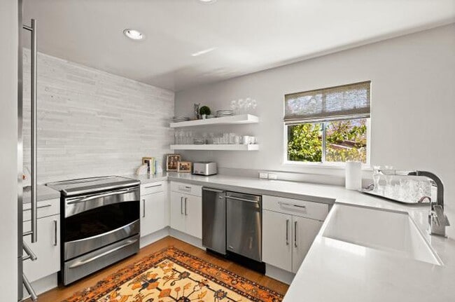 Photo - 118 Coronada Cir