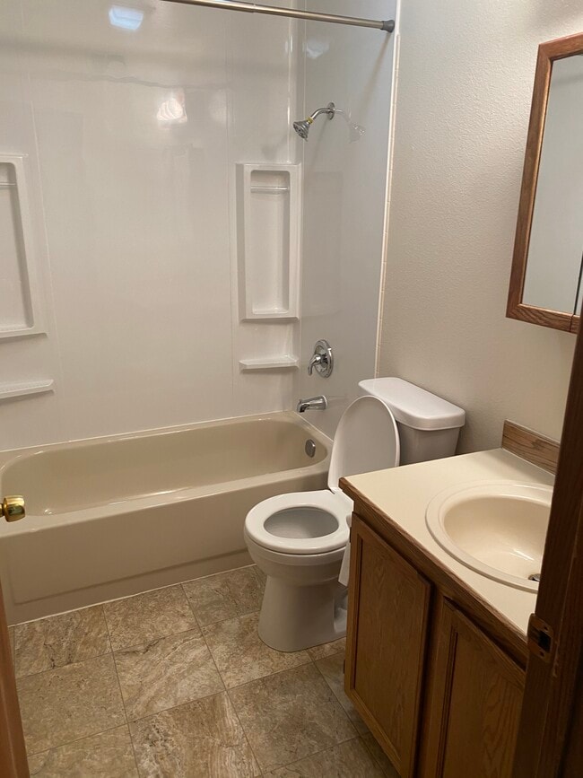 Photo - Tudor Park Apartments