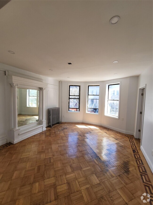 Building Photo - 2588 Bedford Ave Unit 2 Rental