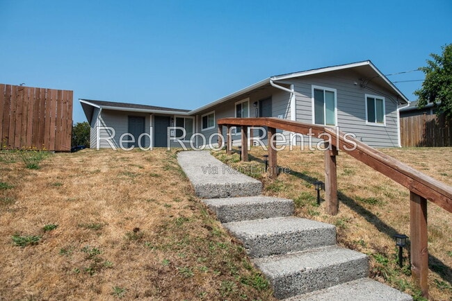 Photo - 6726 S D St