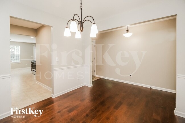 Photo - 5445 Misty Hill Cir