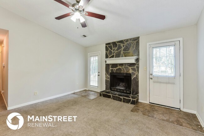 Photo - 2070 Corners Cir