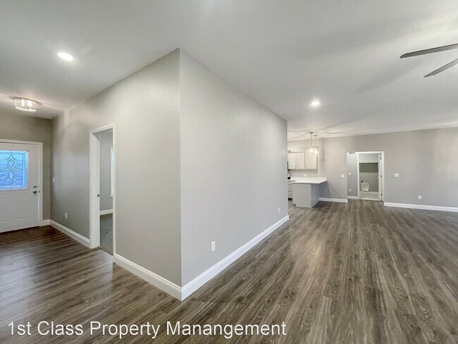 Photo - 4 br, 2 bath House - 306 Kearbey Drive