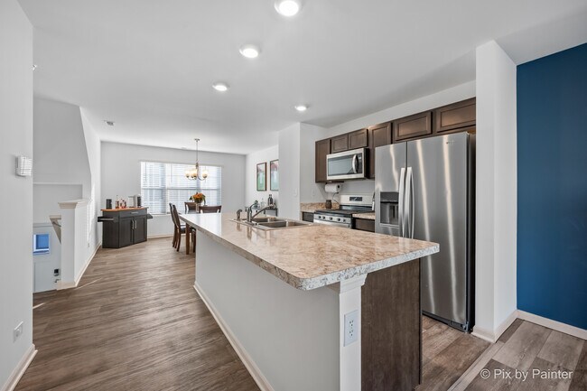 Photo - 2544 Alison Ave