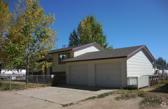 Building Photo - 107 S Taylor St Unit B Rental