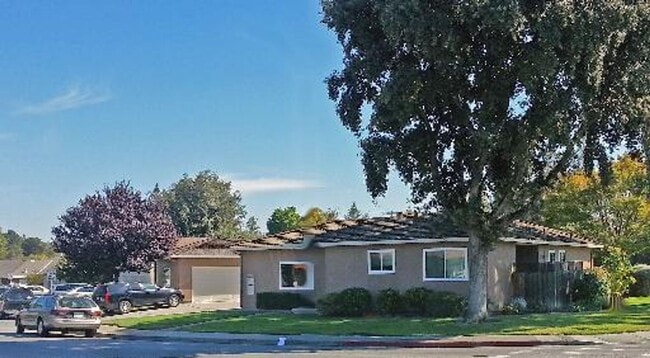 Photo - 3798 Flora Vista Ave Unidad C