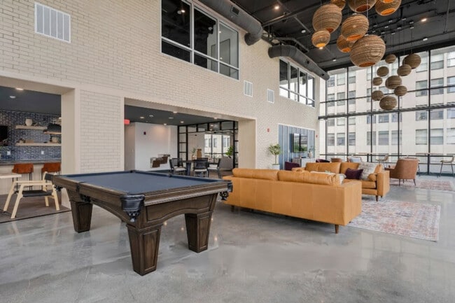 Photo - 421 N Pennsylvania St Unit ID1313967P