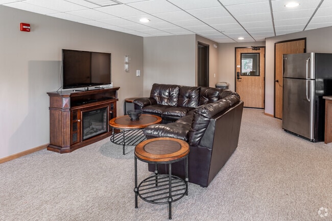 Sala de la Comunidad - Cedar Pointe Apartment Homes LLC