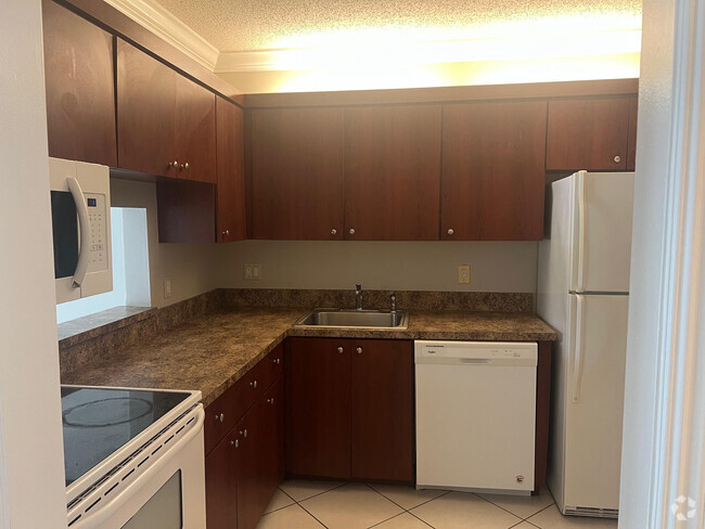 Building Photo - 2700 Casita Way Unit 204 Rental