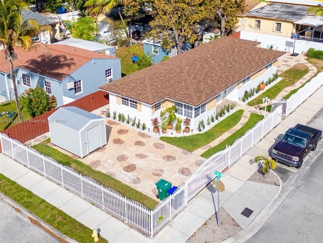 Photo - 431 NW 47th St Casa