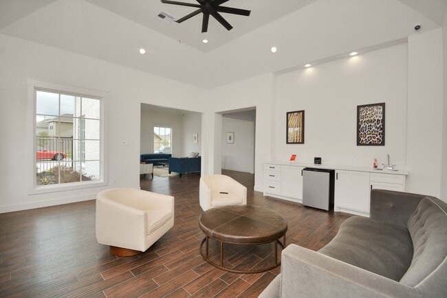 Photo - 15826 Menlow Bend Dr