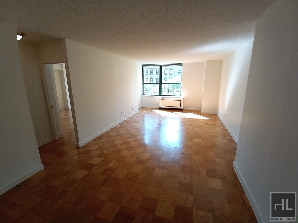 W 87th St - W 87th St Apartment Unit 8H