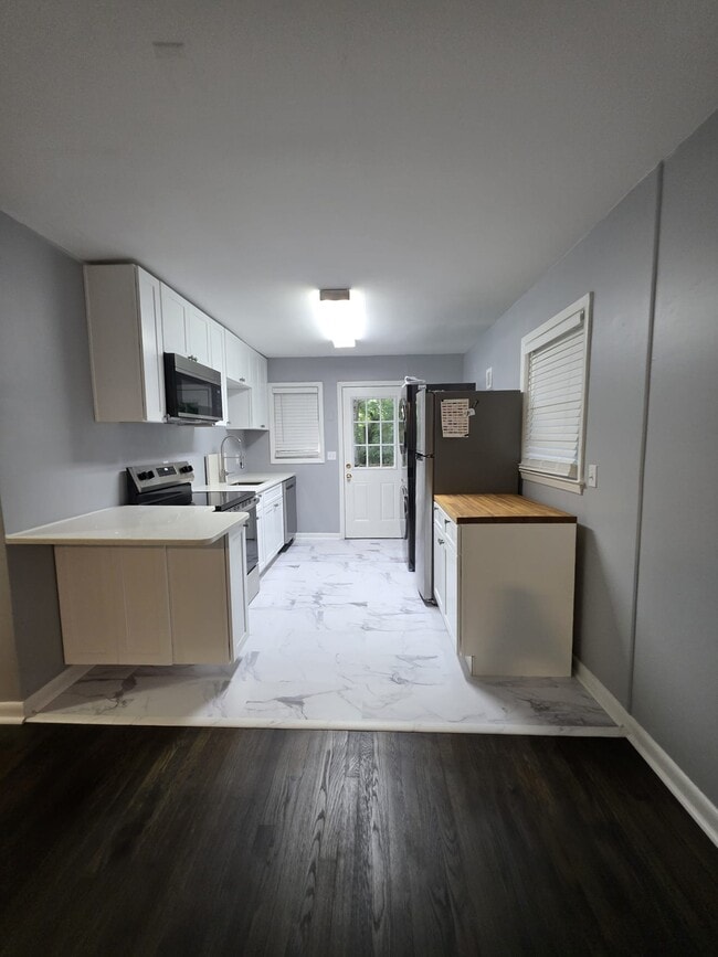 Photo - 851 Rowland St Unit 1