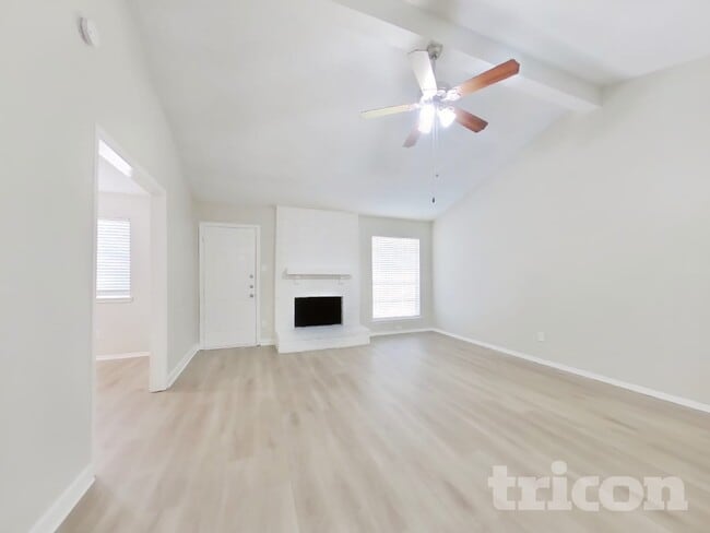 Photo - 4511 Burkegate Dr