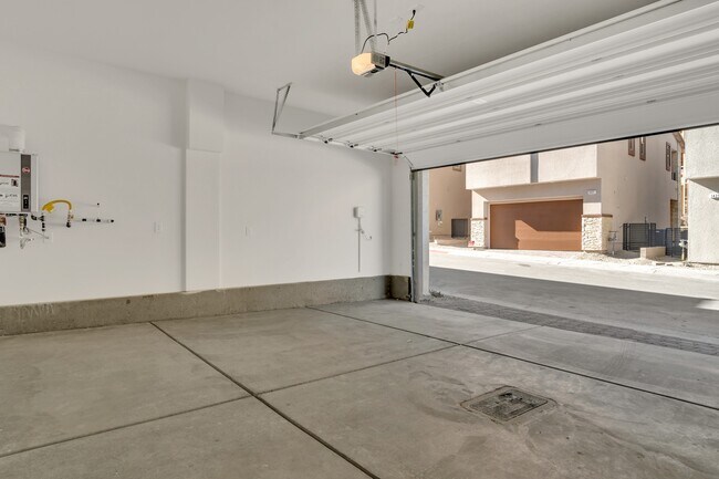 Photo - 1426 Whistling Kite St