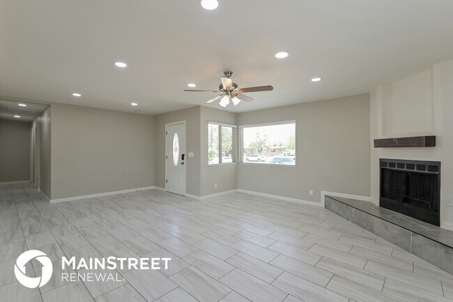 Photo - 3410 S Lakeside Pl