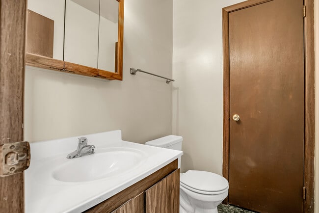 3 Bedroom Townhomes have Powder Rooms