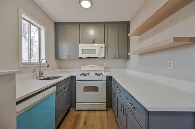 Photo - 955 Tilden St NW