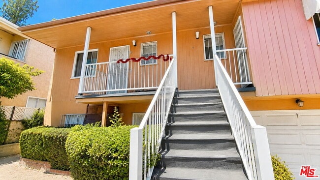 Building Photo - 419 La Colina Dr Unit 4
