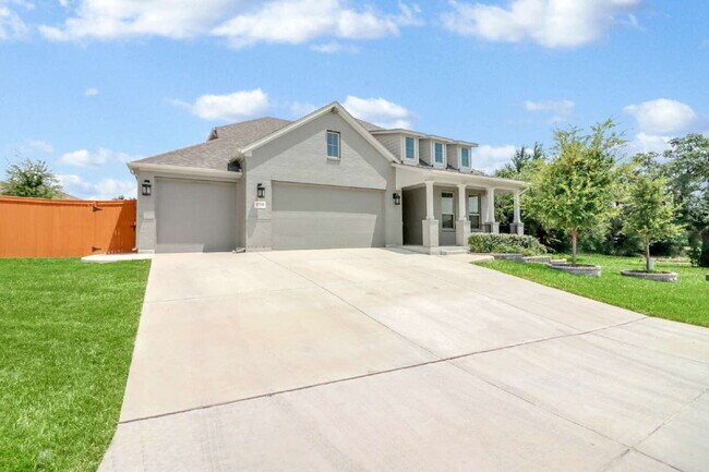 Photo - "Spacious 4-Bedroom Sanctuary with Cozy Fireplace in San Antonio's Prime Location!"