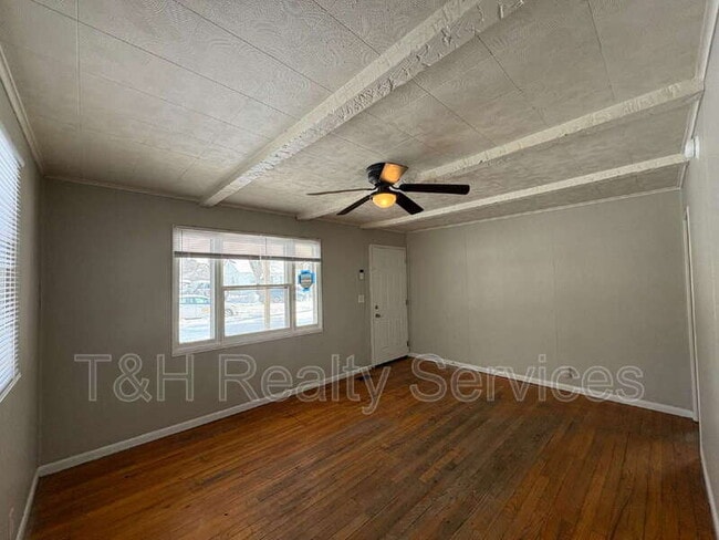 Photo - 2322 N Moreland Ave