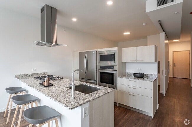 Optima Lakeview